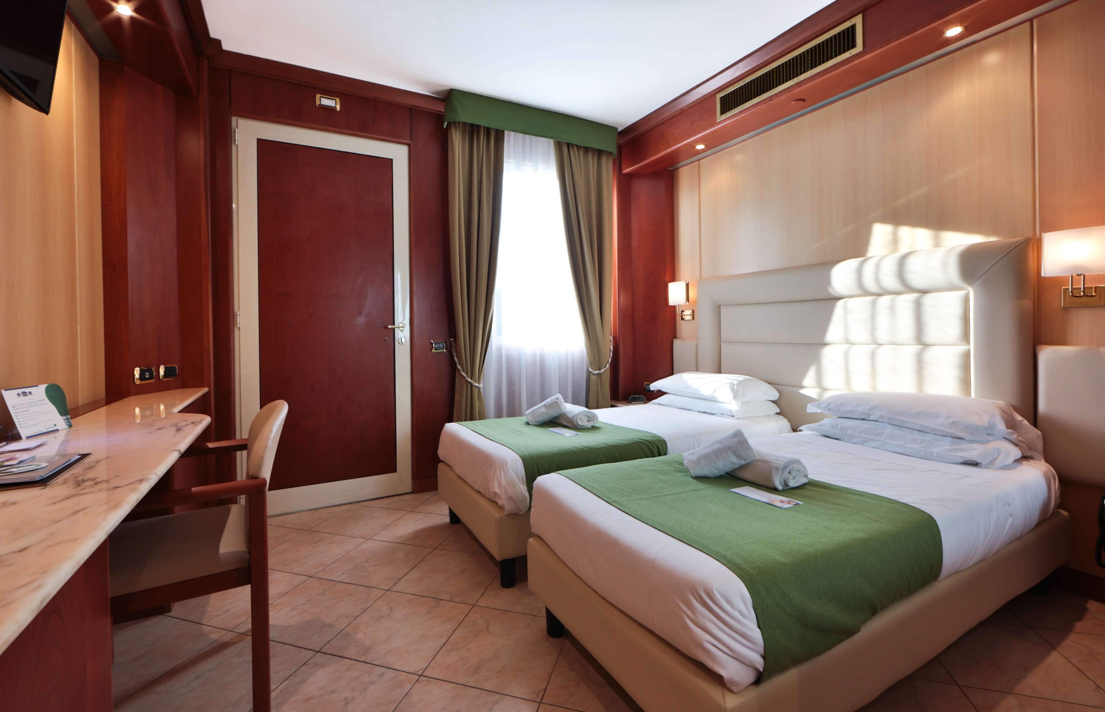 Best Western Hotel Anthurium Santo Stefano al Mare Bagian luar foto