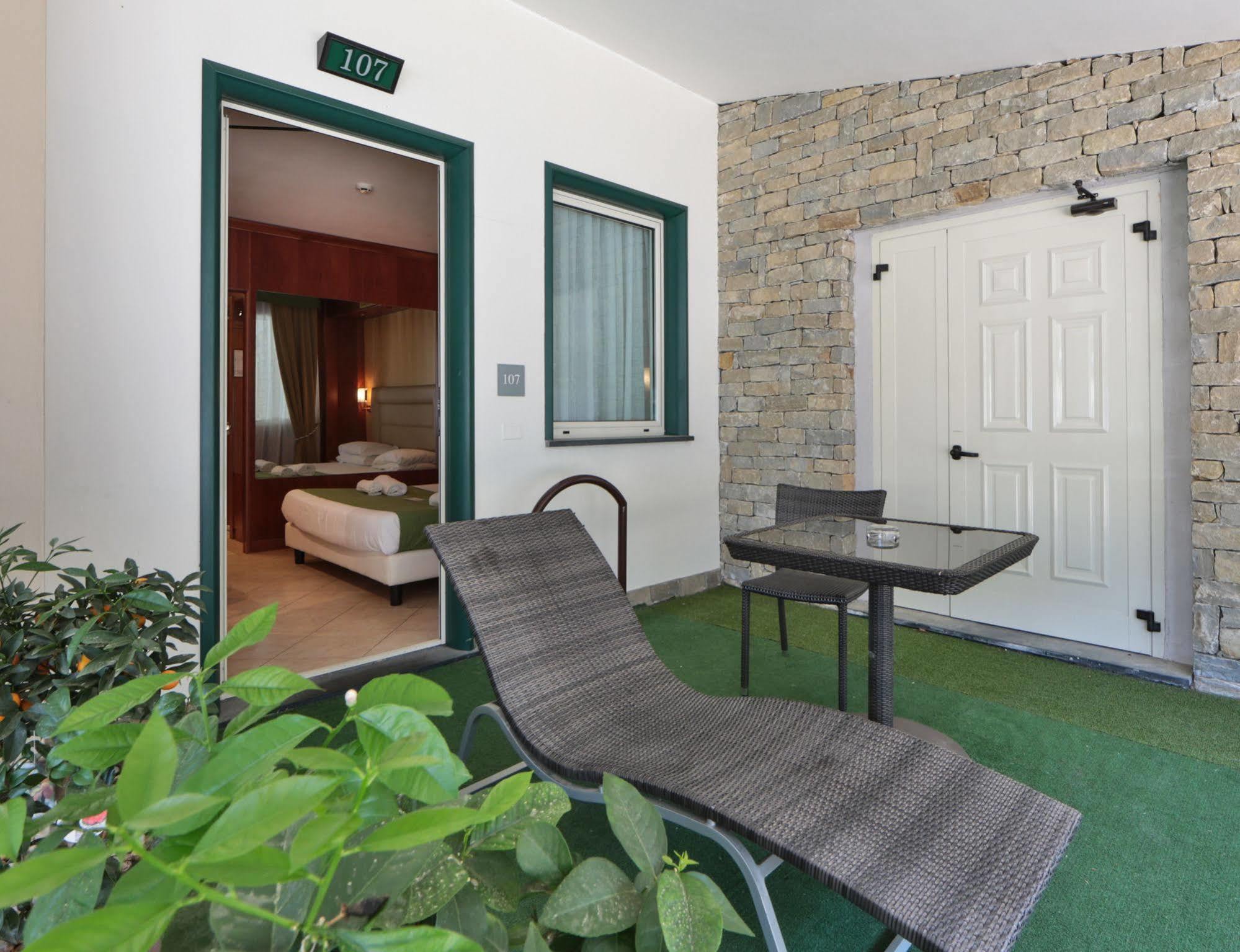 Best Western Hotel Anthurium Santo Stefano al Mare Bagian luar foto